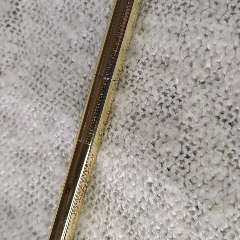 Wander Beauty High Line Liquid Eyeliner in Runway, 0.6ml/0.02fl oz - Picture 3 of 8